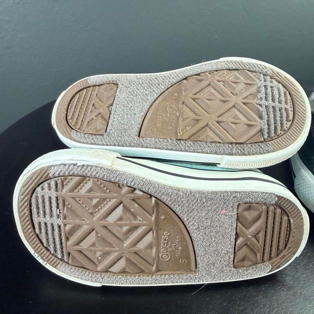 5c Converse Bundle - Picture 7 of 8